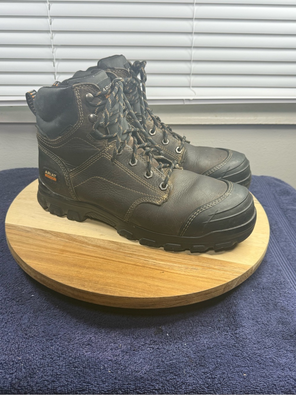 Ariat Brown and Black Men’s Steel Toe Waterproof Work Boots (Men’s 11 Wide)